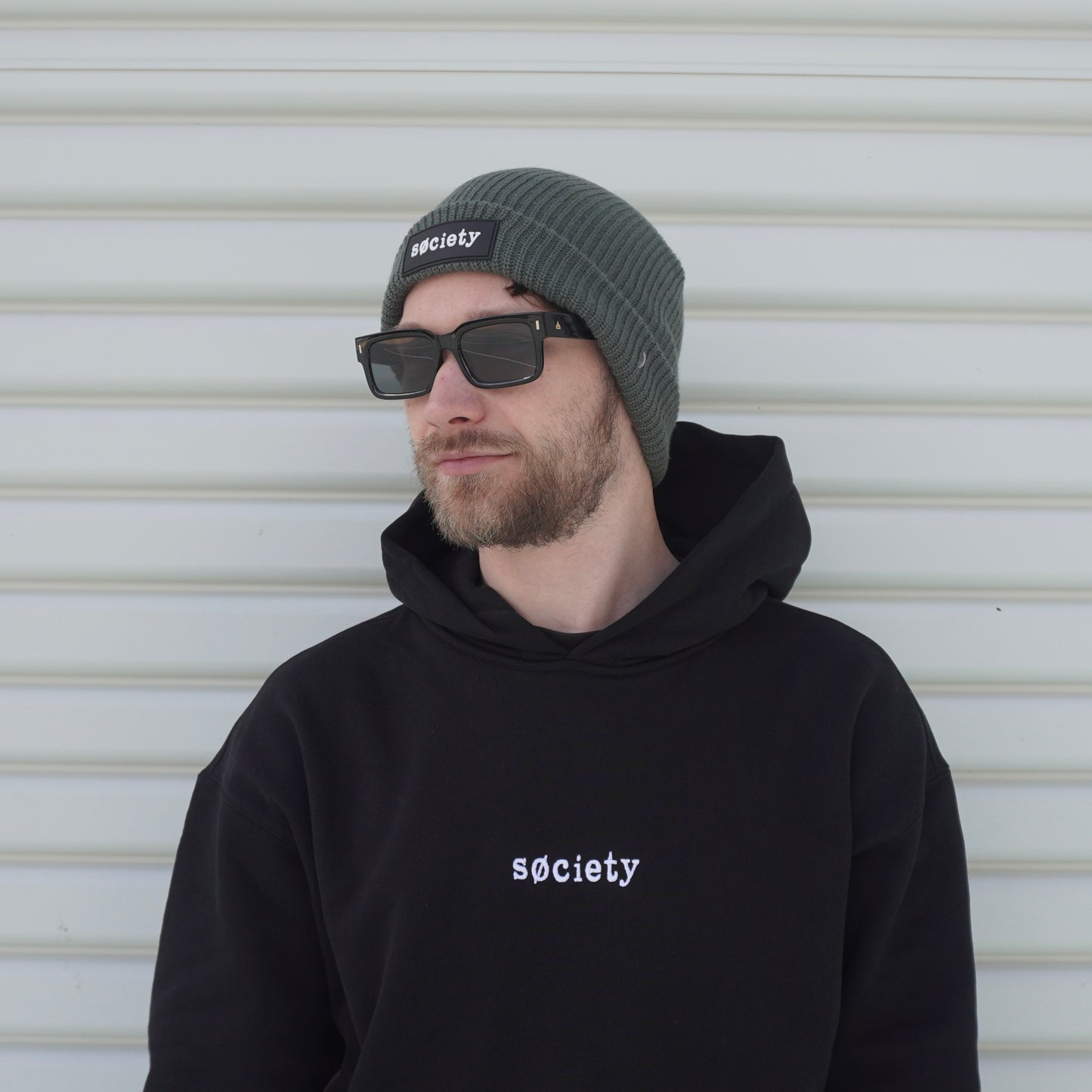 Badge Cable Knit Beanie (Cypress)