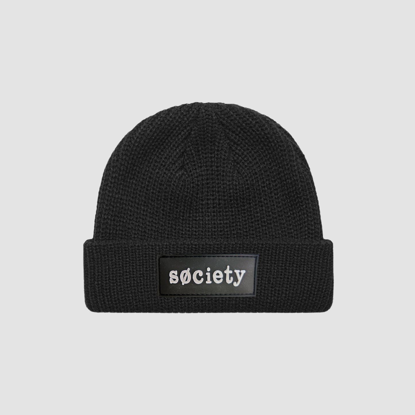 Badge Cable Knit Beanie (Black)