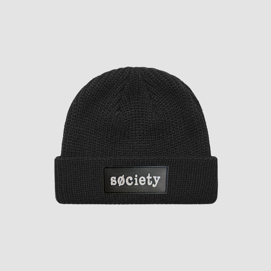 Badge Cable Knit Beanie (Black)